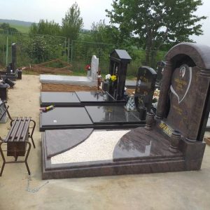 Споменици-12