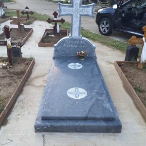 Nadgrobni spomenici, kamenorezac Bane-49