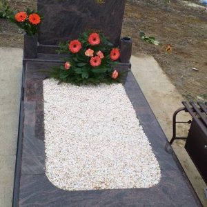 Nadgrobni spomenici, kamenorezac Bane-58