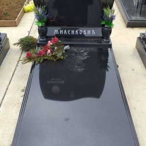 Nadgrobni spomenici, kamenorezac Bane-62