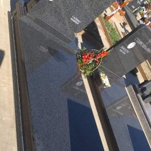 Nadgrobni spomenici, kamenorezac Bane-64