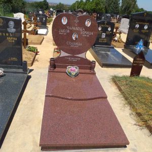 Nadgrobni spomenici, kamenorezac Bane-70