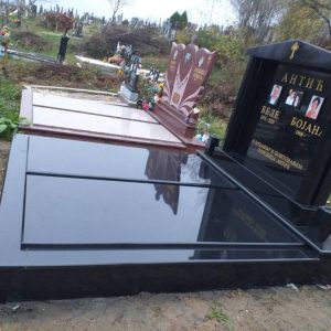 Nadgrobni spomenici, kapiteli, kamenorezac Bane-11 Nadgrobni spomenici, kapiteli, kamenorezac Bane-11