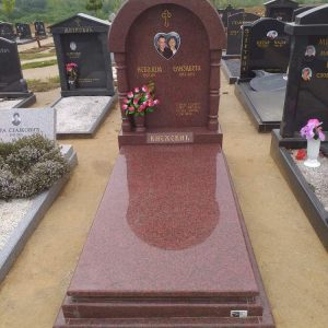 Nadgrobni spomenici, kapiteli, kamenorezac Bane-24 Nadgrobni spomenici, kapiteli, kamenorezac Bane-24