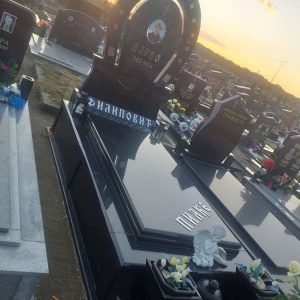 Nadgrobni spomenici, kapiteli, kamenorezac Bane-35 Nadgrobni spomenici, kapiteli, kamenorezac Bane-35