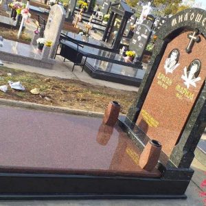 Nadgrobni spomenici, kapiteli, kamenorezac Bane-38 Nadgrobni spomenici, kapiteli, kamenorezac Bane-38