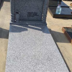 Nadgrobni spomenici, kapiteli, kamenorezac Bane-8 Nadgrobni spomenici, kapiteli, kamenorezac Bane-8