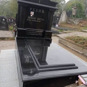 Kapiteli, kamenorezac Bane-13 Kapiteli, kamenorezac Bane-13