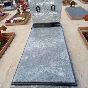 Nadgrobni spomenici, kamenorezac Bane-20