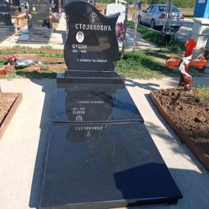 Nadgrobni spomenici, kamenorezac Bane-30